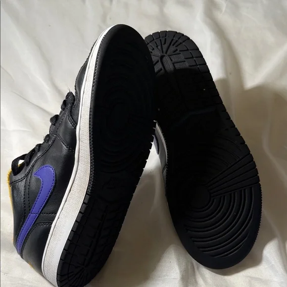 Nike Air Jordan Low Black, Purple and Yellow Sneakers Big Boy 4.5Y - Picture 5 of 8